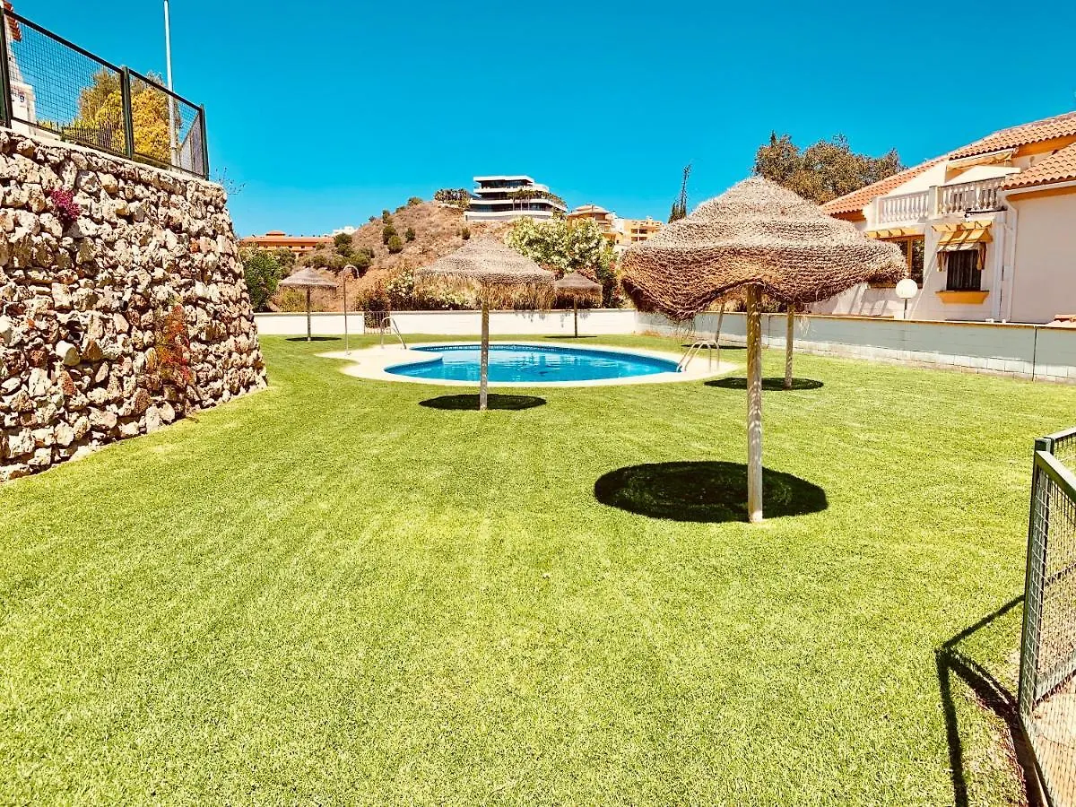 Superb Villa By The Sea Benalmádena